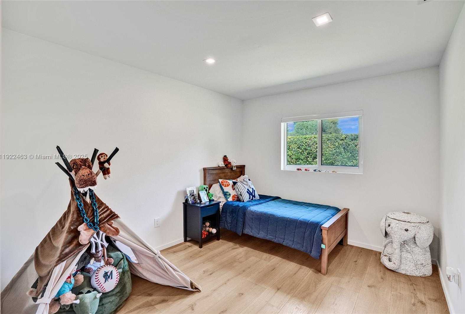 Small Image of 7941 SOUTH WEST 143RD ST, Palmetto Bay Number 21