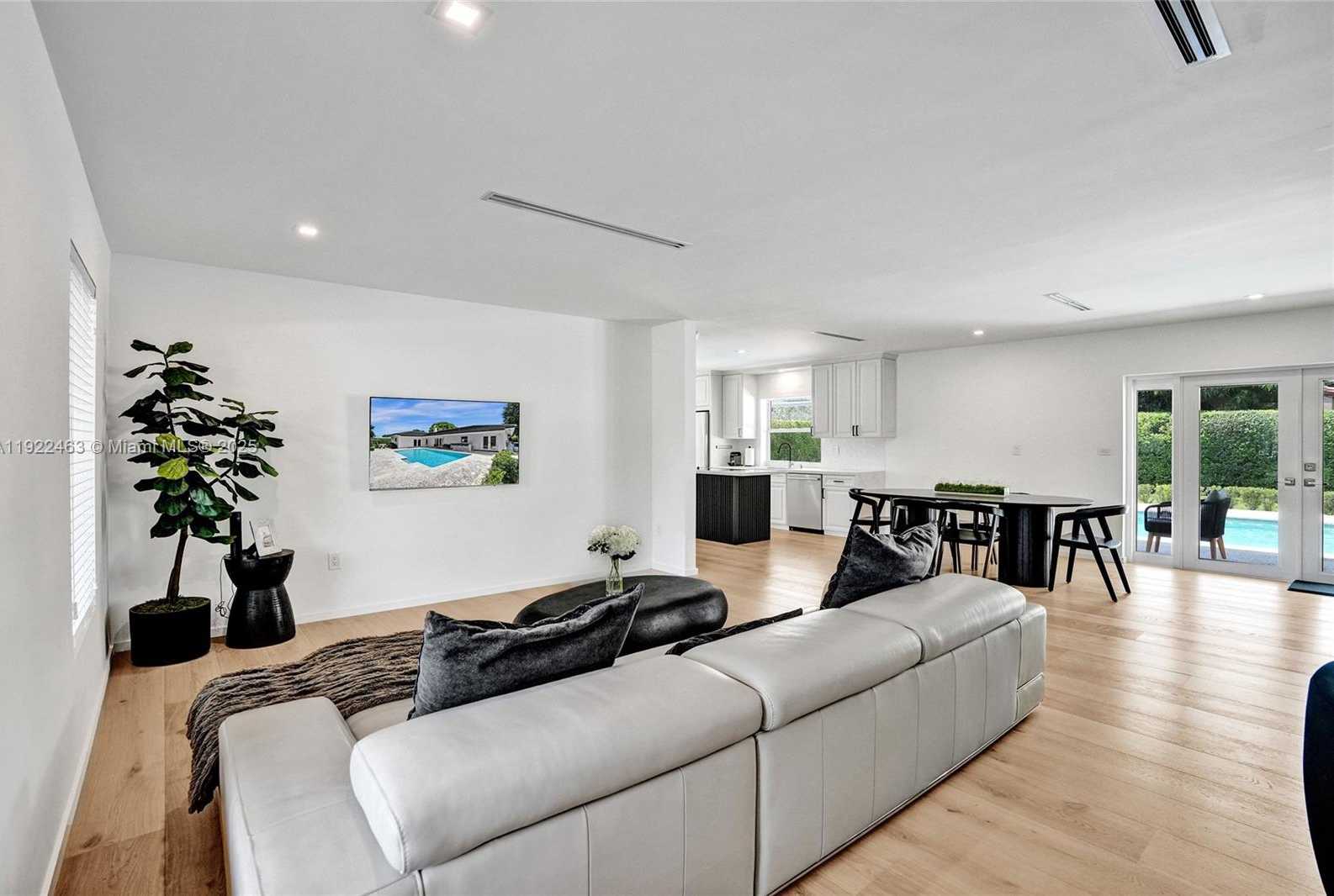 Small Image of 7941 SOUTH WEST 143RD ST, Palmetto Bay Number 4