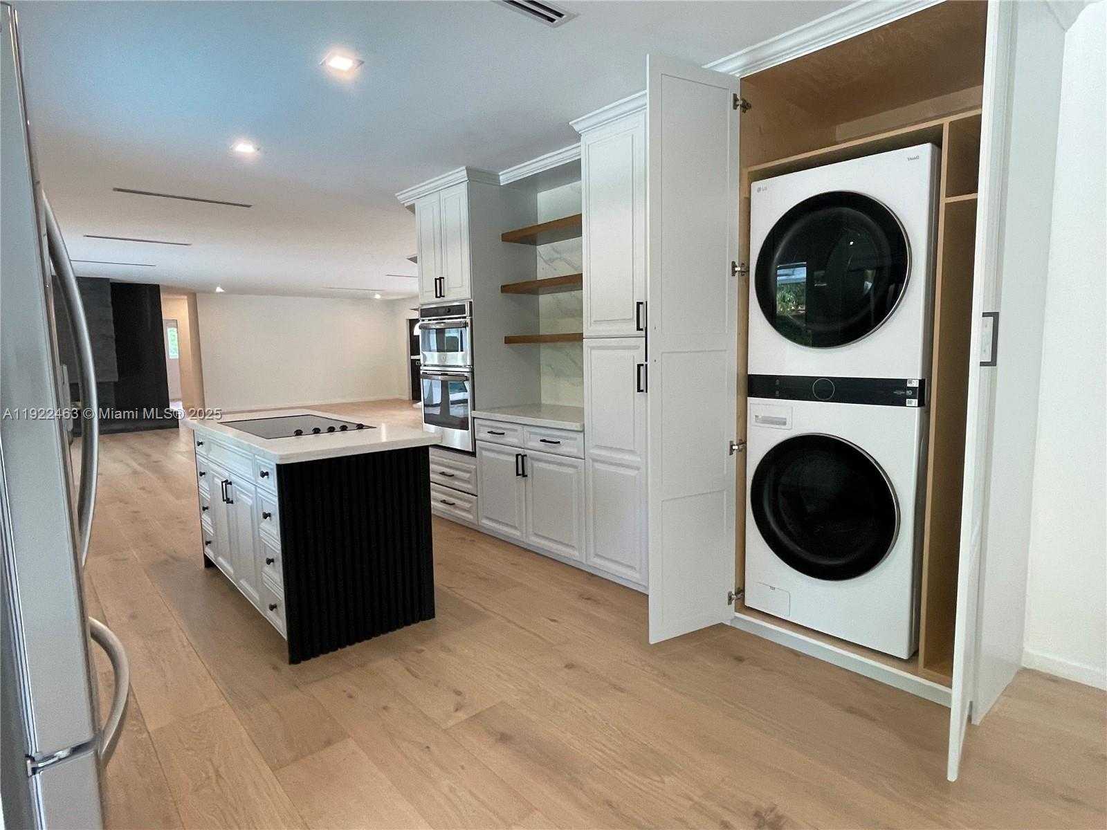 Small Image of 7941 SOUTH WEST 143RD ST, Palmetto Bay Number 9