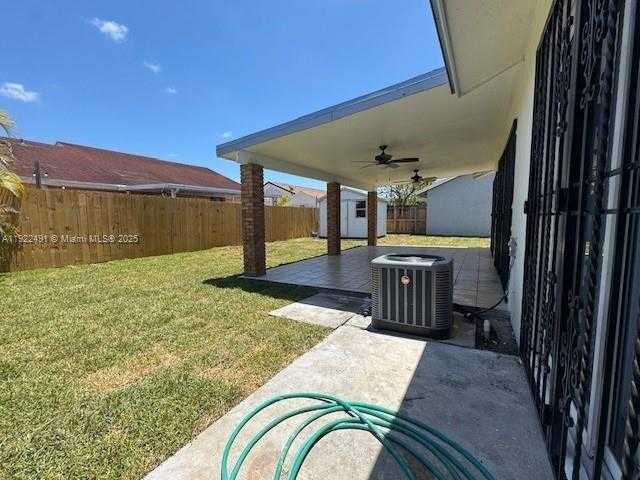 Small Image of 13333 SOUTH WEST 112TH PL, Miami Number 14