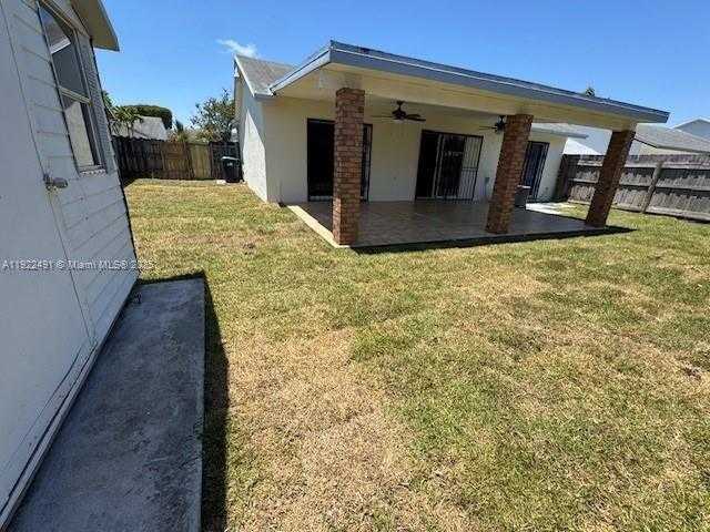 Small Image of 13333 SOUTH WEST 112TH PL, Miami Number 15