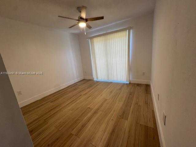 Small Image of 13333 SOUTH WEST 112TH PL, Miami Number 16