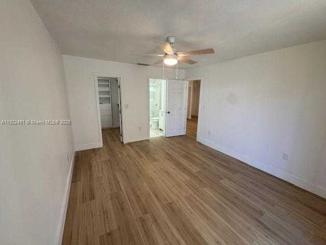 Small Image of 13333 SOUTH WEST 112TH PL, Miami Number 6