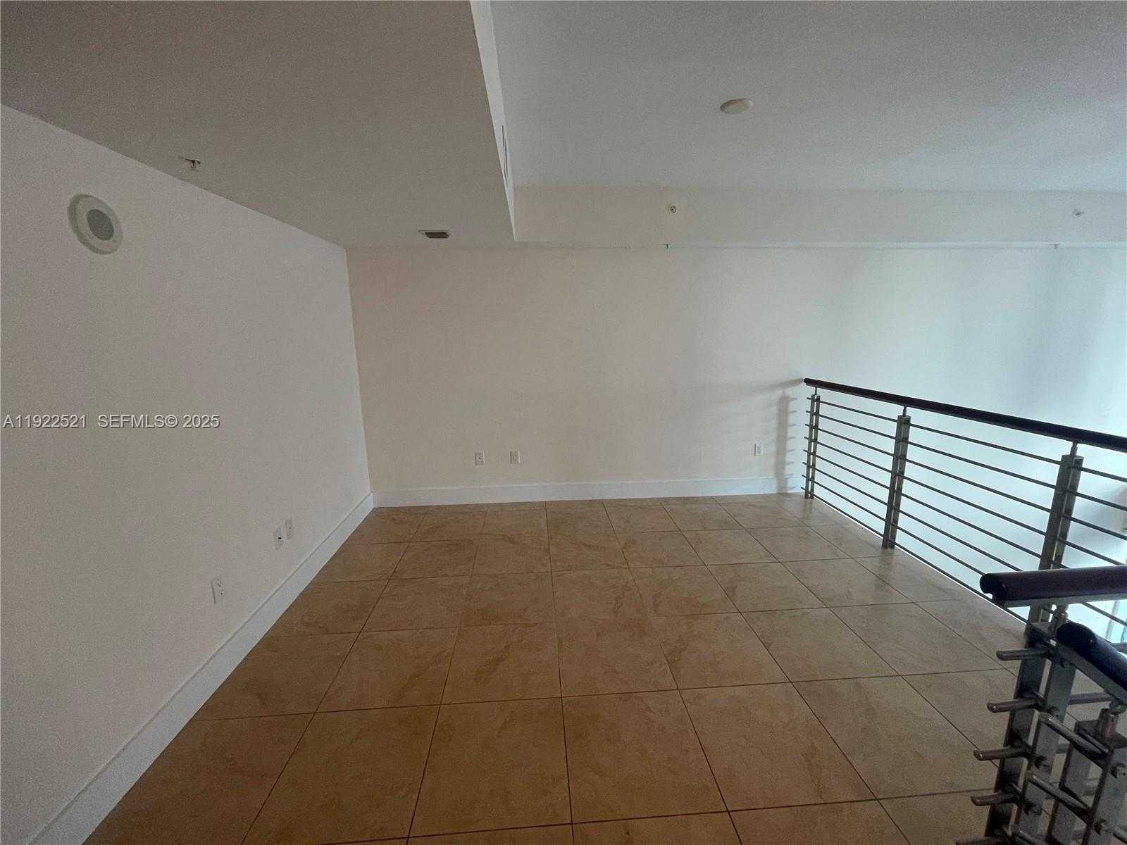 Small Image of 41 SOUTH EAST 5TH ST #914, Miami Number 8