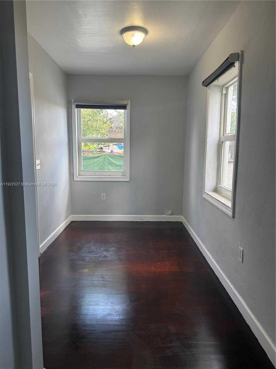 Small Image of 501 SOUTH WEST 69TH AVE, Miami Number 10