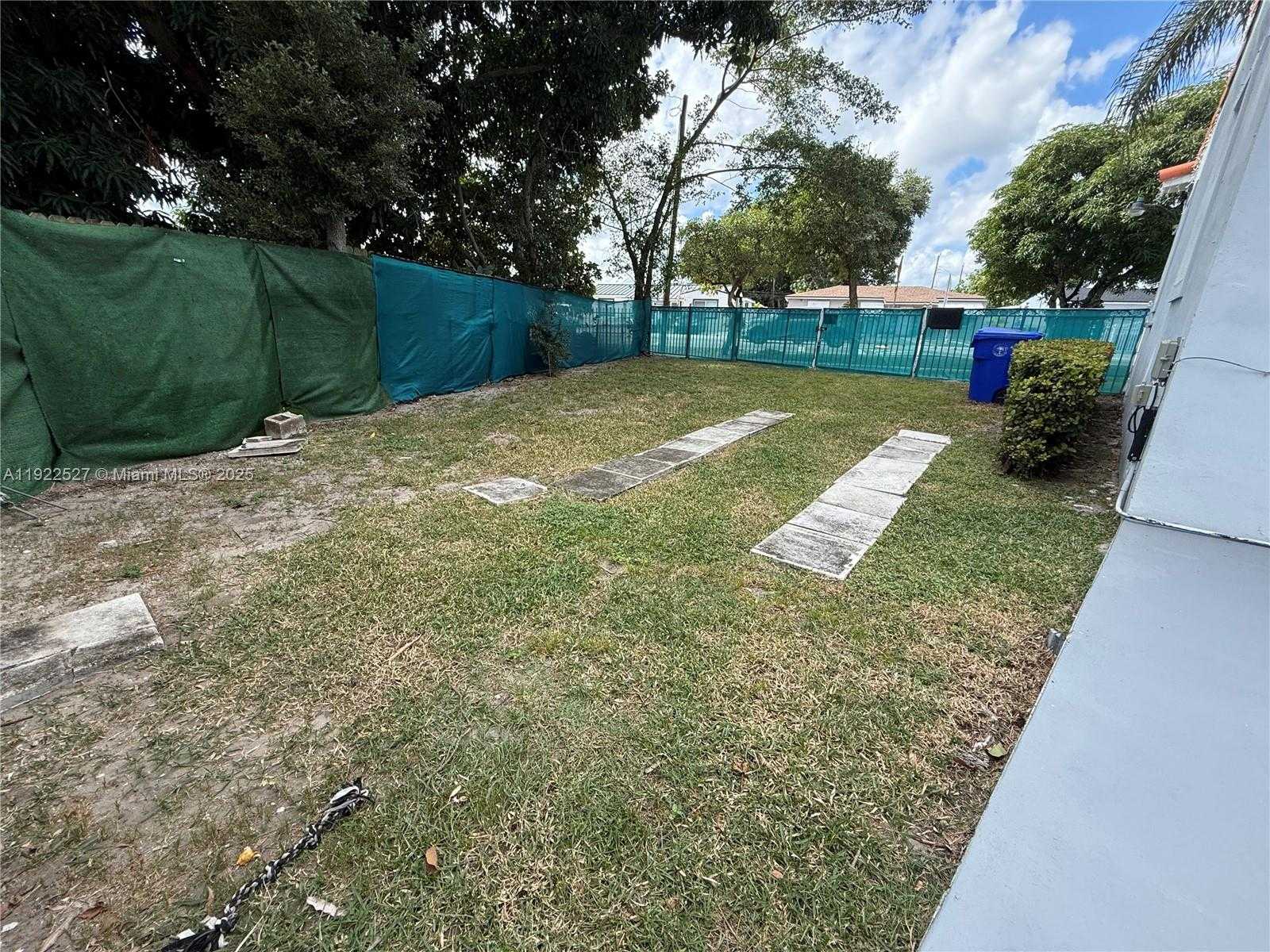 Small Image of 501 SOUTH WEST 69TH AVE, Miami Number 16