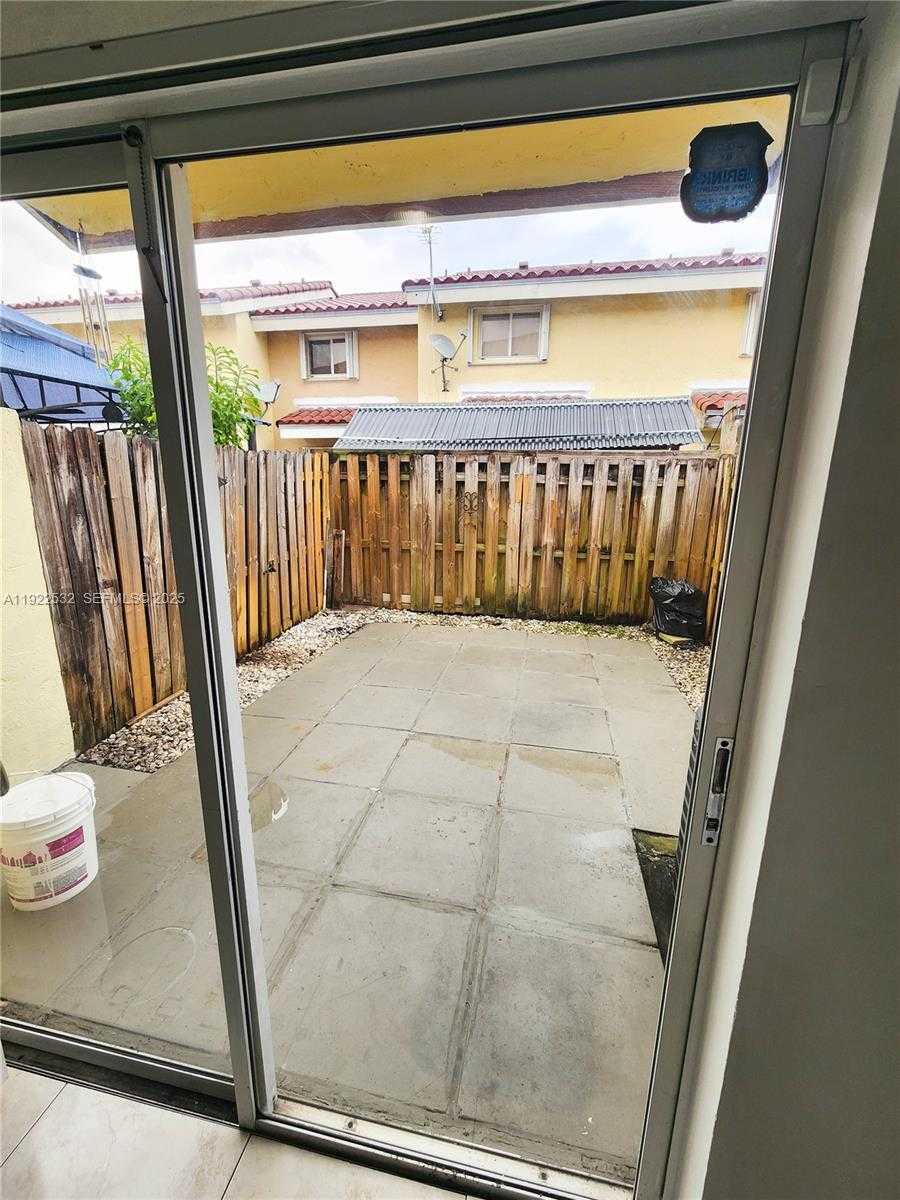 Small Image of Miami Number 20