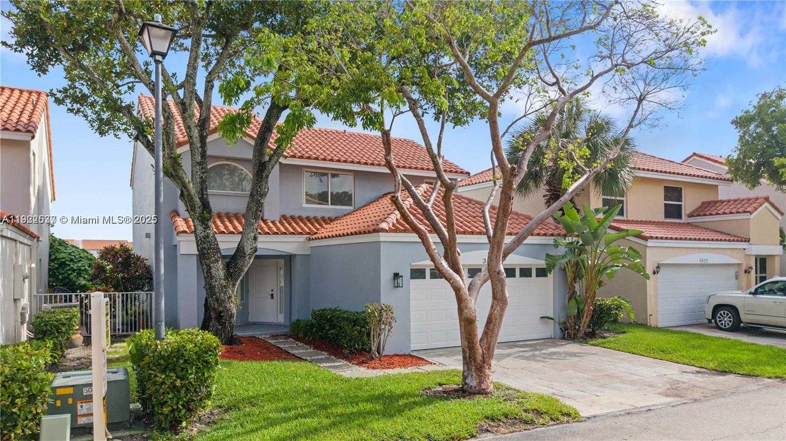 Small Image of 3835 LOMBARDY ST, Hollywood Number 26