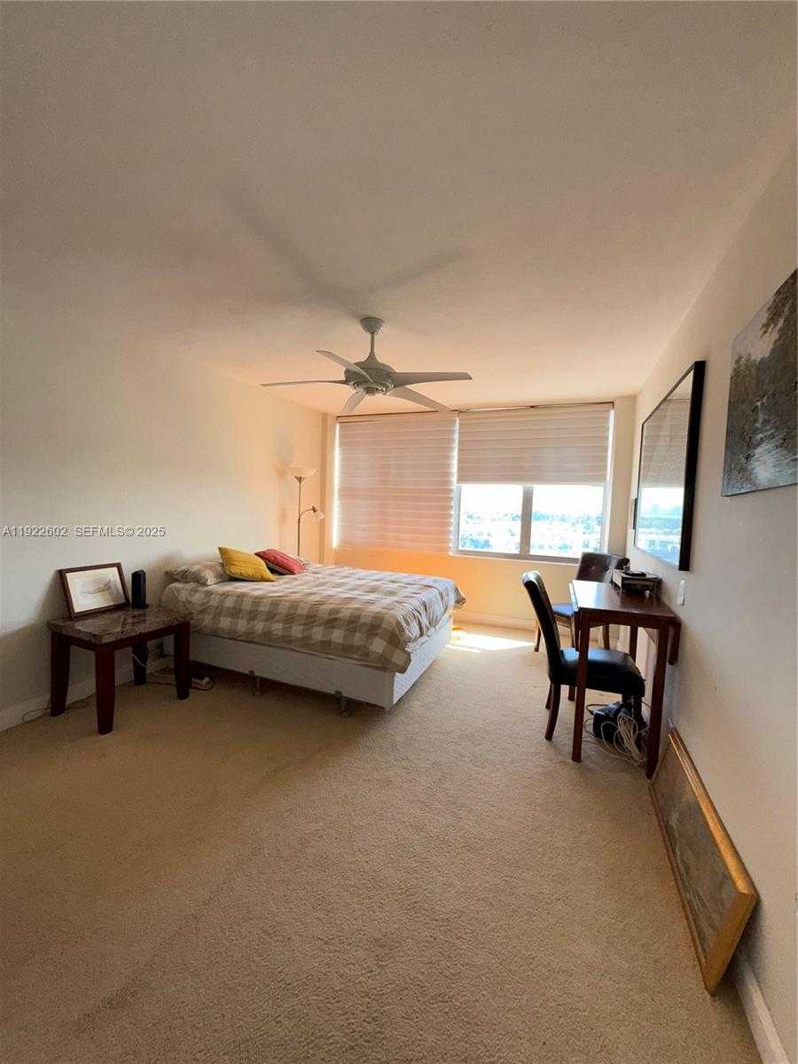 Small Image of 7441 WAYNE AVE #10E, Miami Beach Number 11