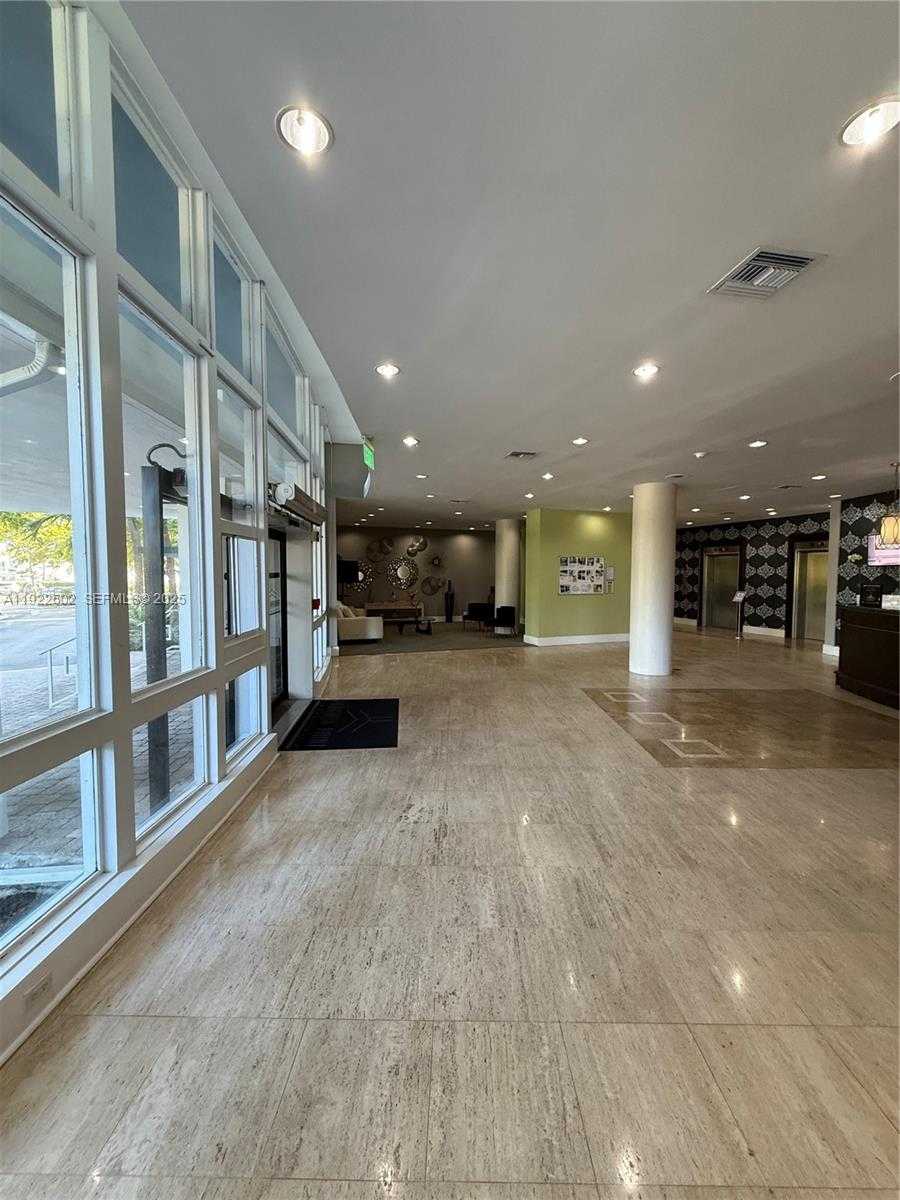 Small Image of 7441 WAYNE AVE #10E, Miami Beach Number 16