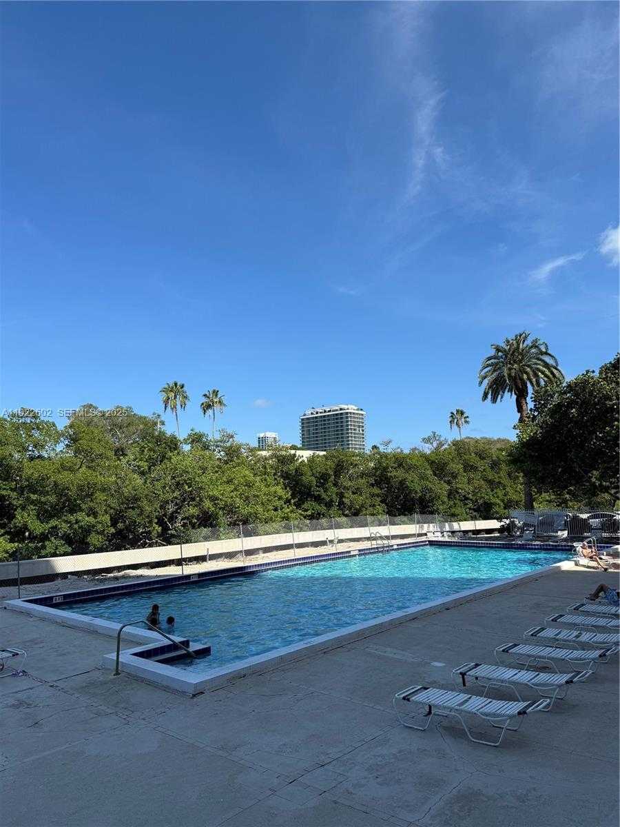 Small Image of 7441 WAYNE AVE #10E, Miami Beach Number 18
