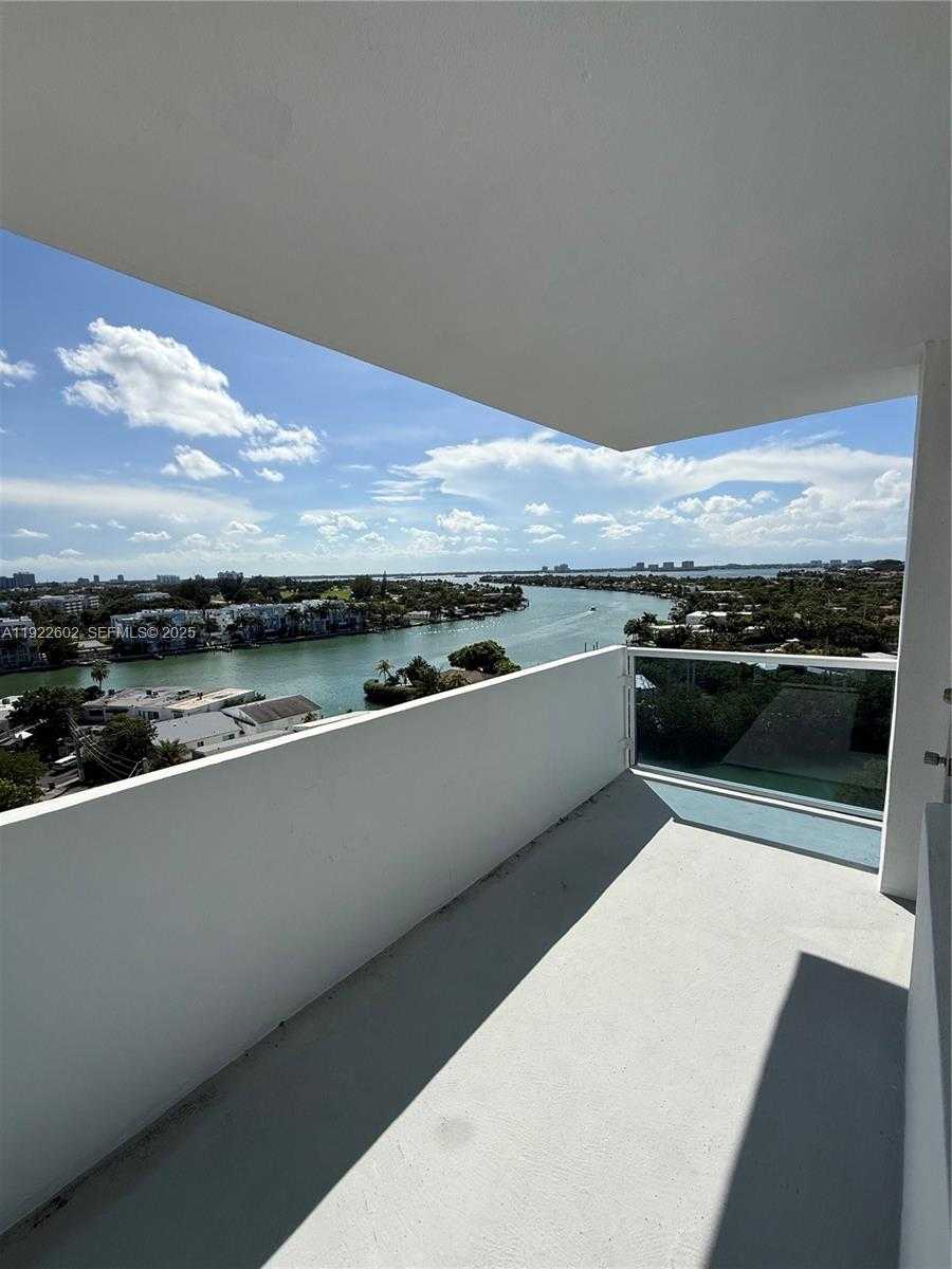 Small Image of 7441 WAYNE AVE #10E, Miami Beach Number 3