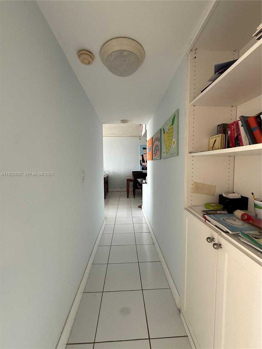 Small Image of 7441 WAYNE AVE #10E, Miami Beach Number 8
