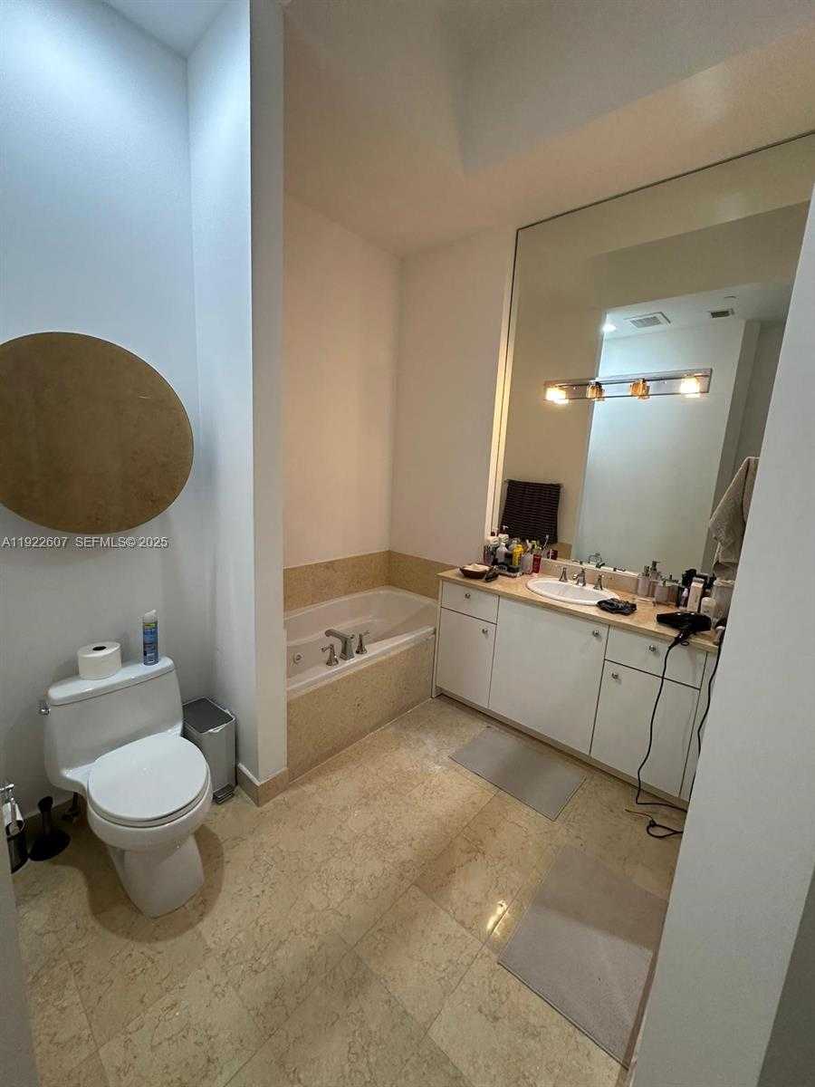 Imagen de Pequeño Objeto