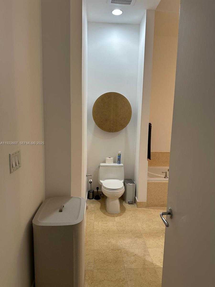 Imagen de Pequeño Objeto