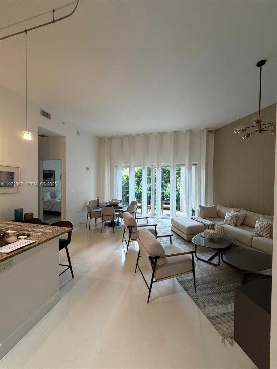 Imagen de Pequeño Objeto