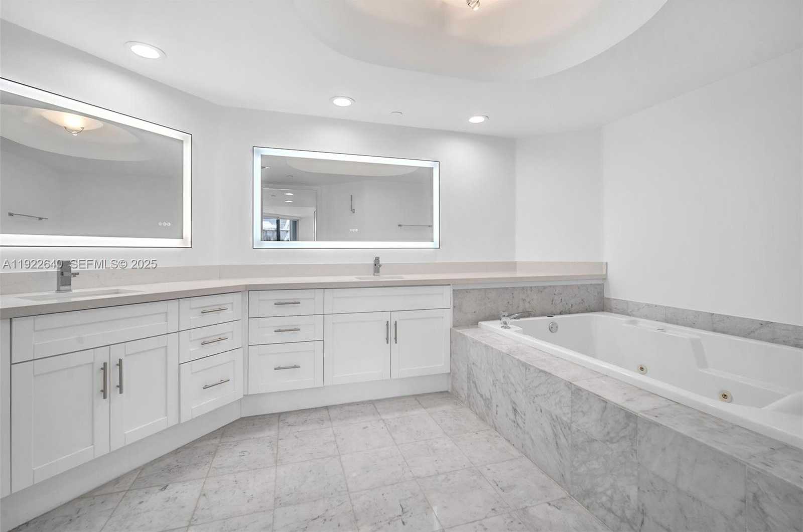 Imagen de Pequeño Objeto