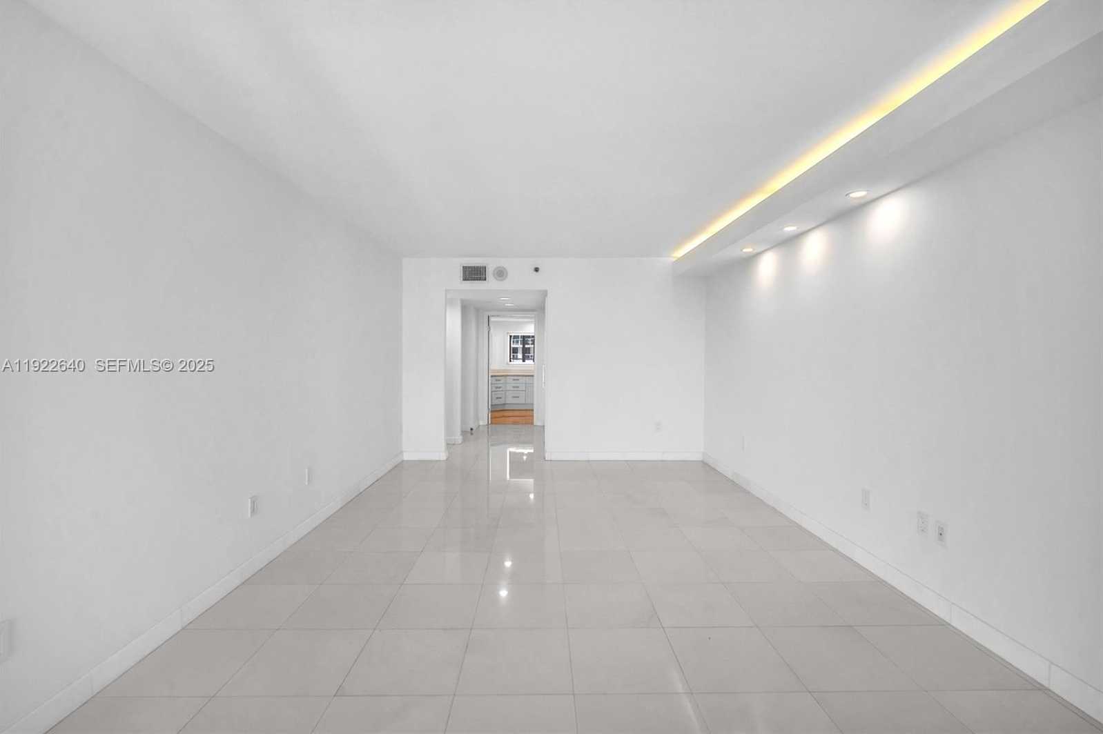 Imagen de Pequeño Objeto