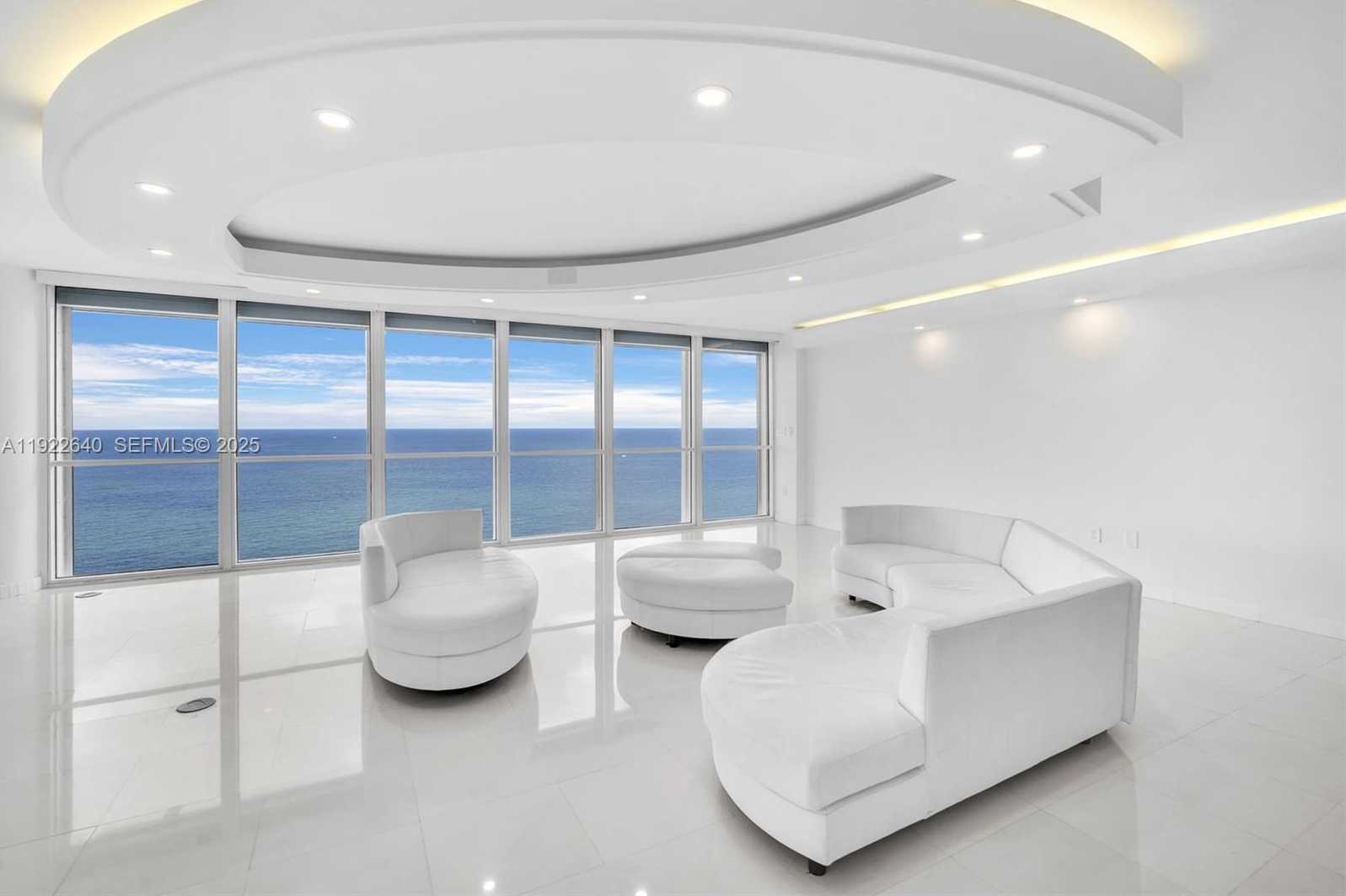 Imagen de Pequeño Objeto