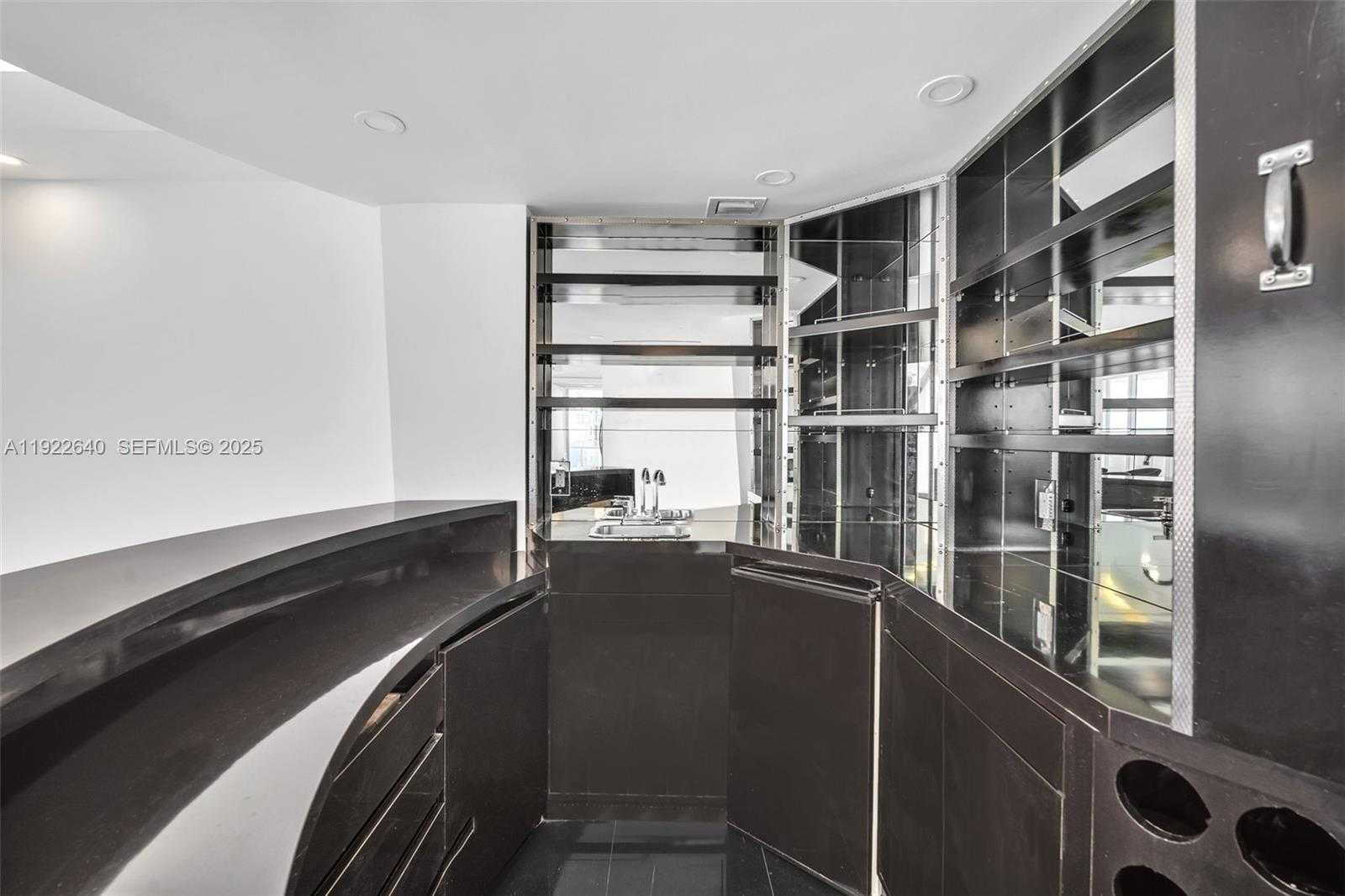 Imagen de Pequeño Objeto