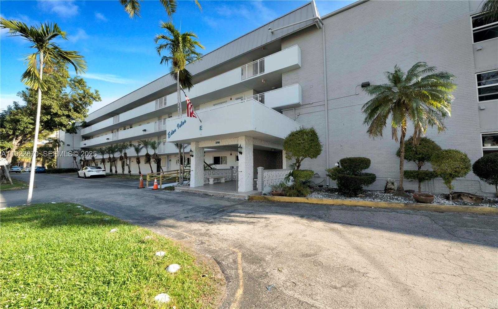 Small Image of 3750 NORTH EAST 170TH ST #101, North Miami Beach Number 17