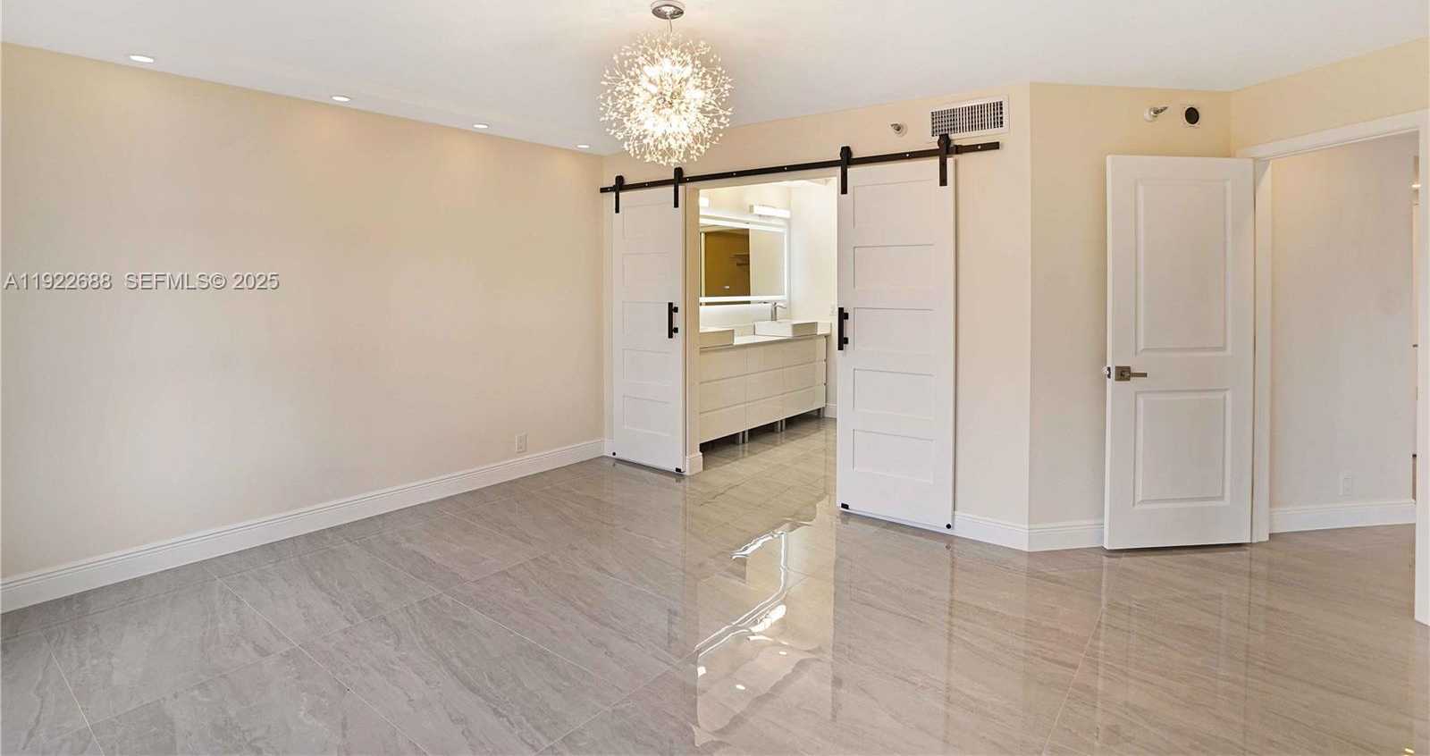 Imagen de Pequeño Objeto