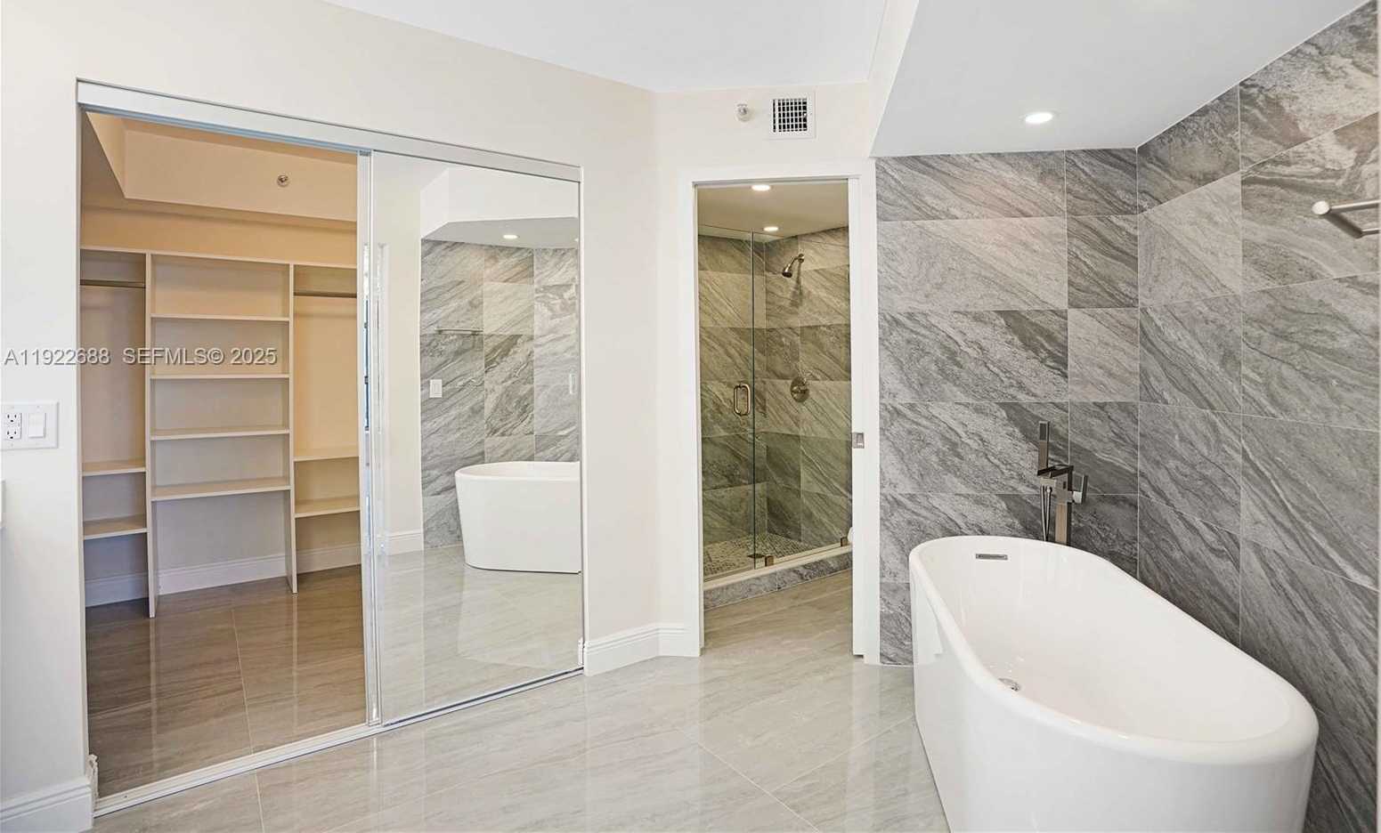 Imagen de Pequeño Objeto