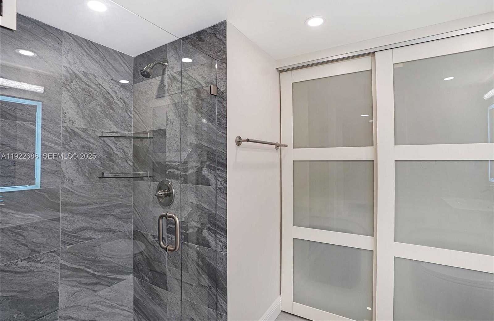 Imagen de Pequeño Objeto