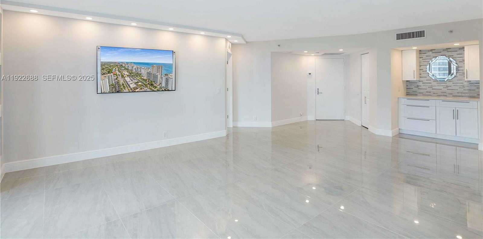 Imagen de Pequeño Objeto