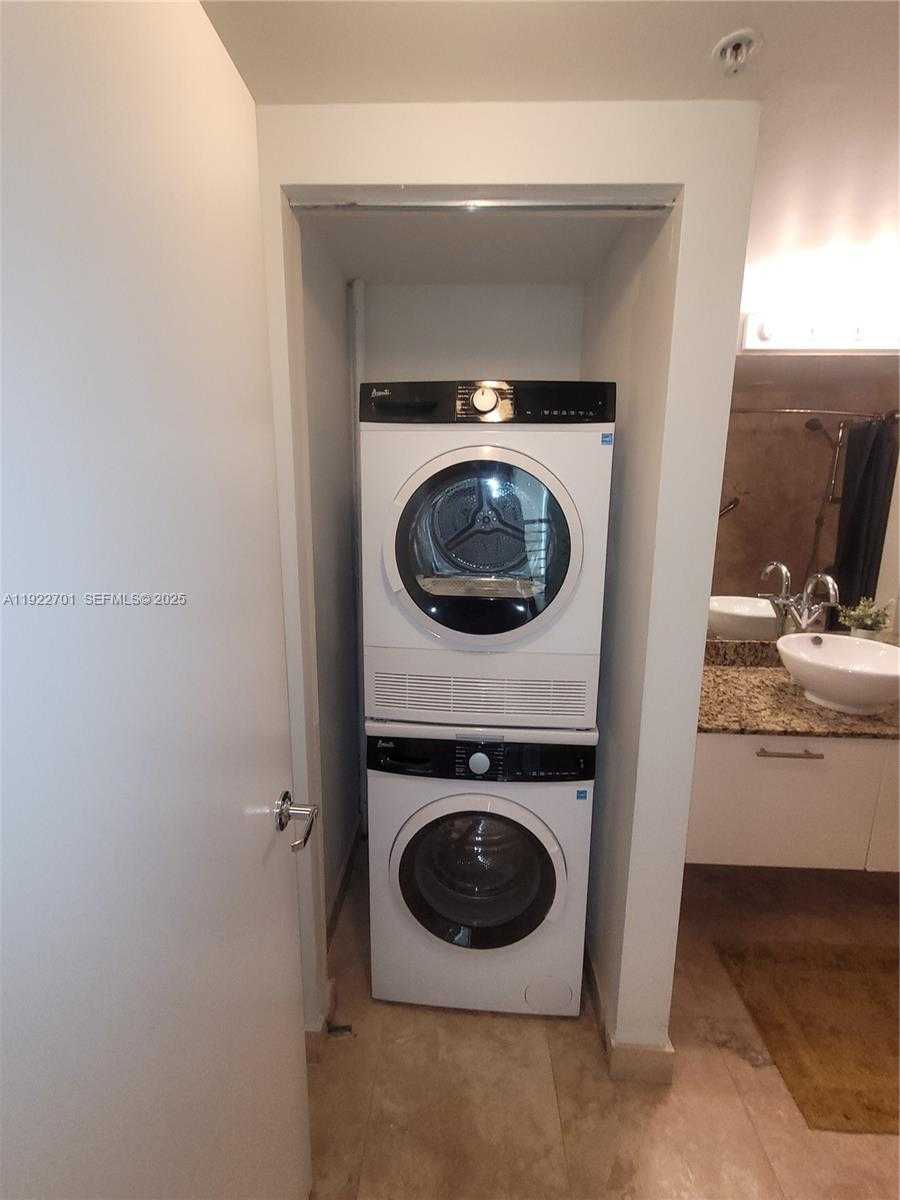 Small Image of 41 SOUTH EAST 5TH ST #710, Miami Number 13