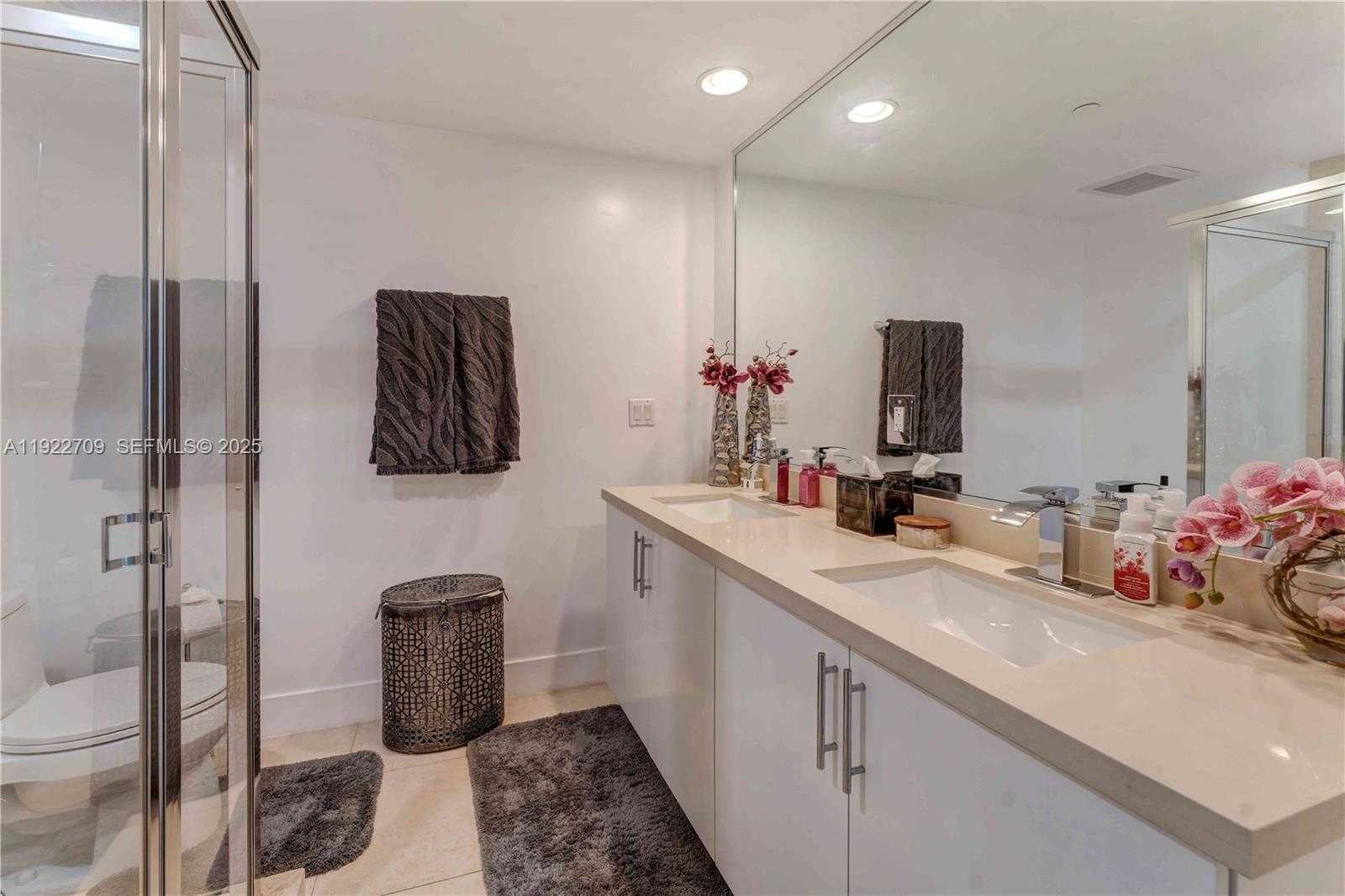 Small Image of 50 BISCAYNE BLVD #2804, Miami Number 11