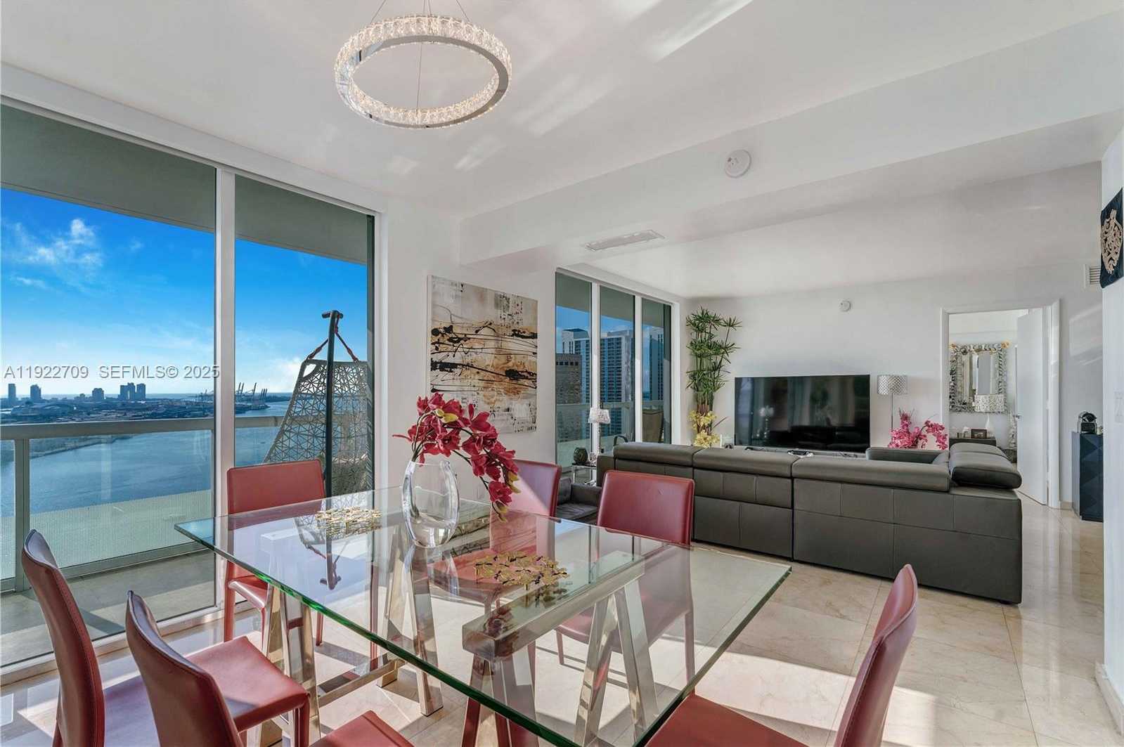 Small Image of 50 BISCAYNE BLVD #2804, Miami Number 2