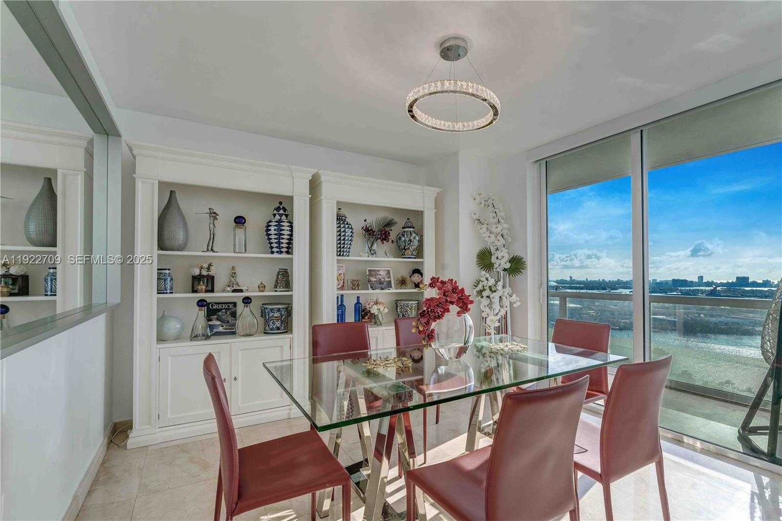 Small Image of 50 BISCAYNE BLVD #2804, Miami Number 3