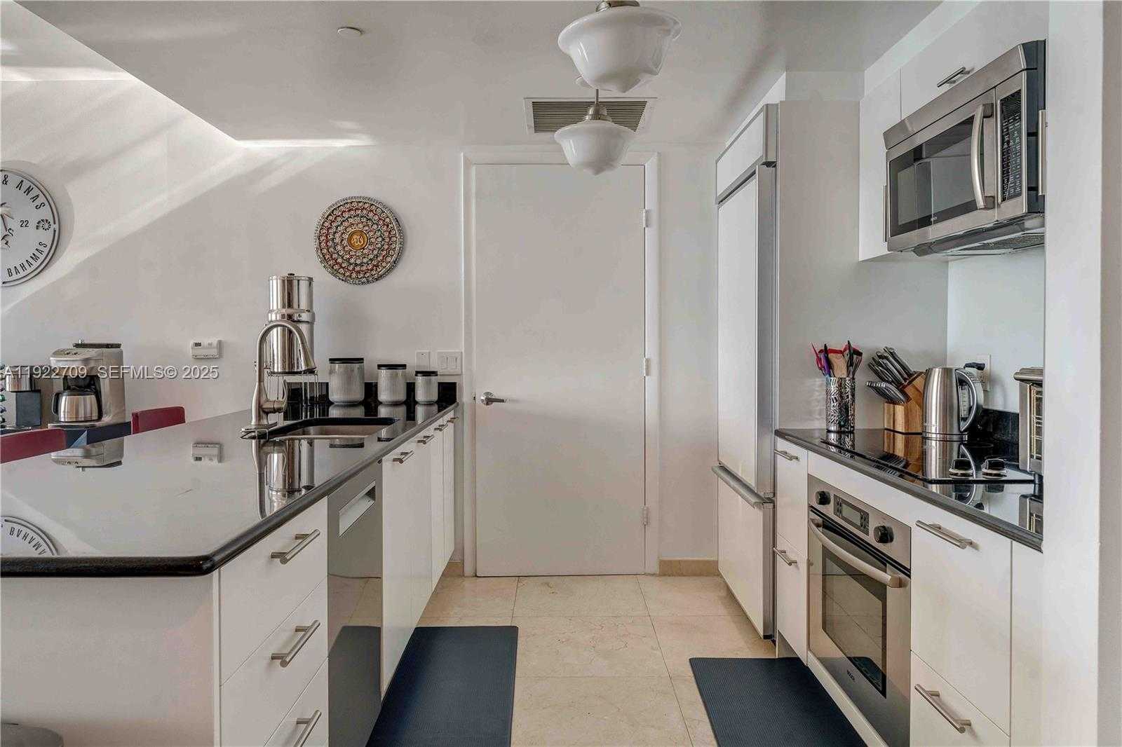 Small Image of 50 BISCAYNE BLVD #2804, Miami Number 9