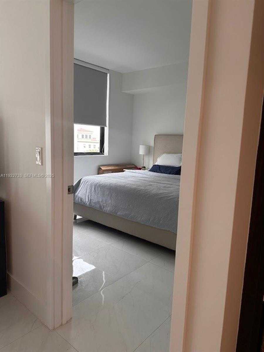 Imagen de Pequeño Objeto