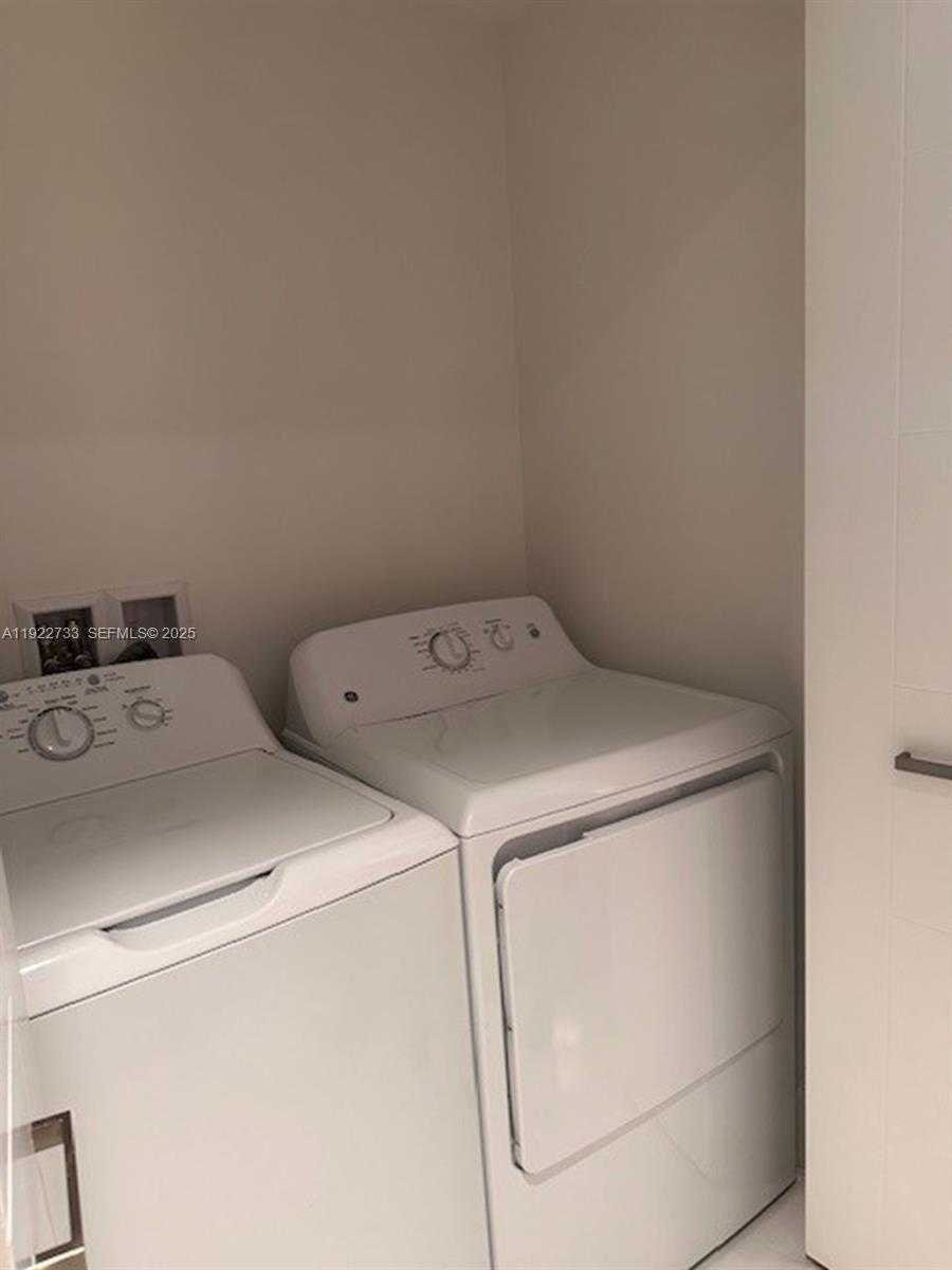 Imagen de Pequeño Objeto