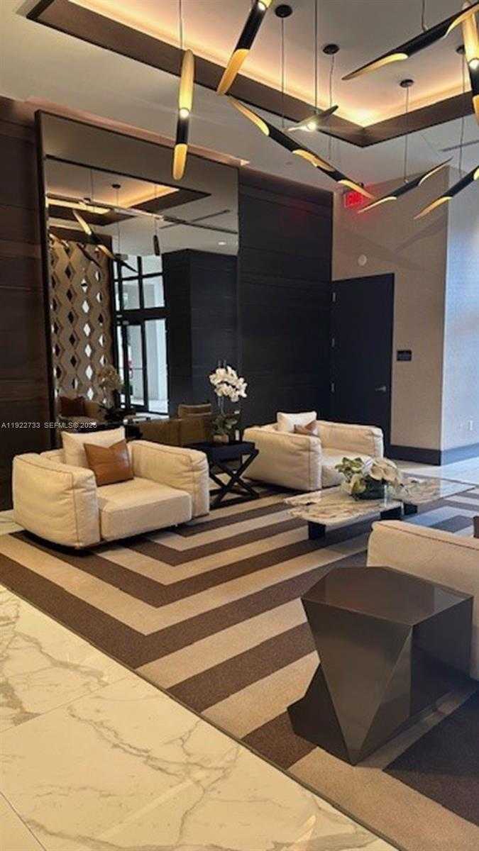 Imagen de Pequeño Objeto