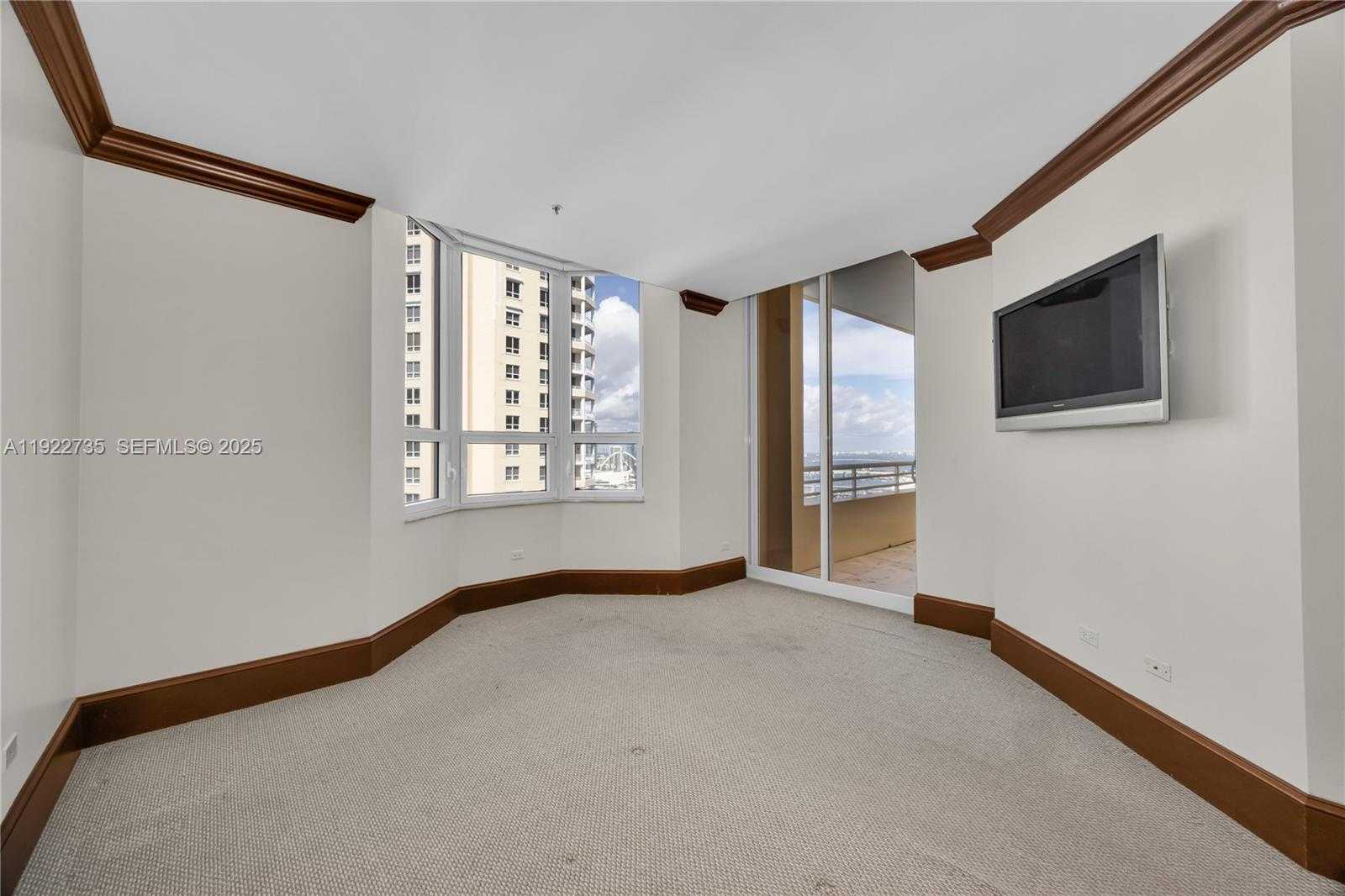 Small Image of 808 BRICKELL KEY DR #3603, Miami Number 5