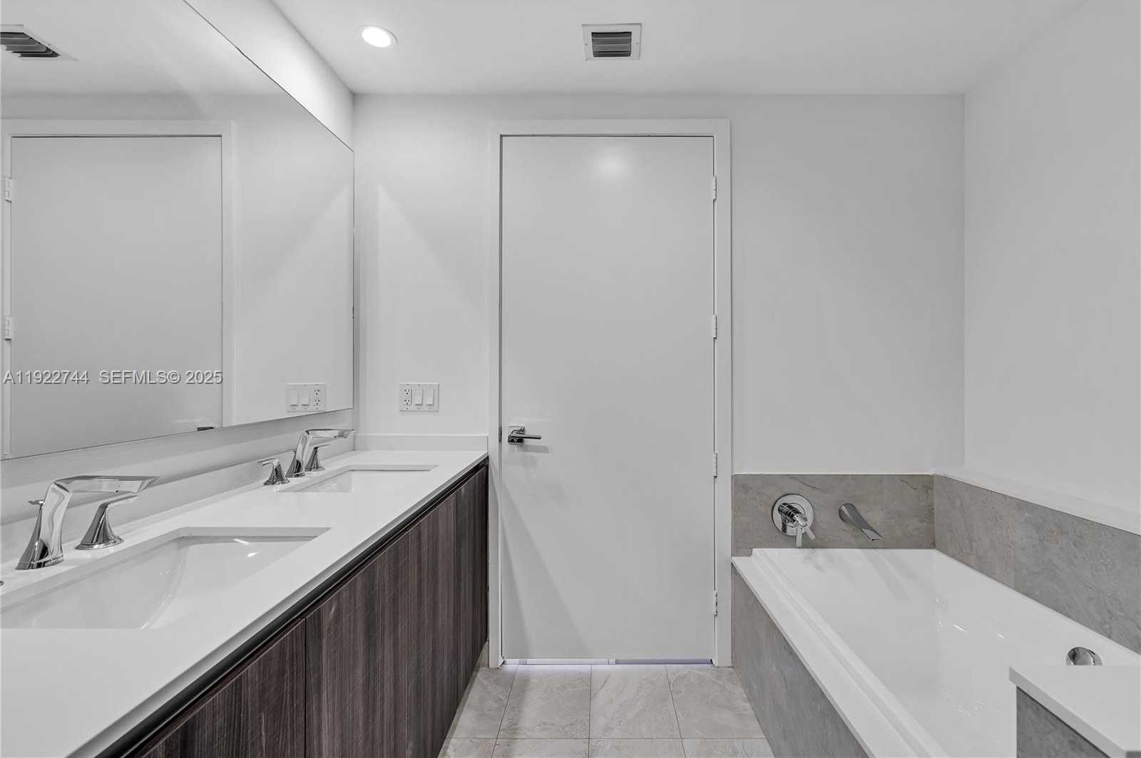 Small Image of 488 NORTH EAST 18TH ST #2311, Miami Number 26