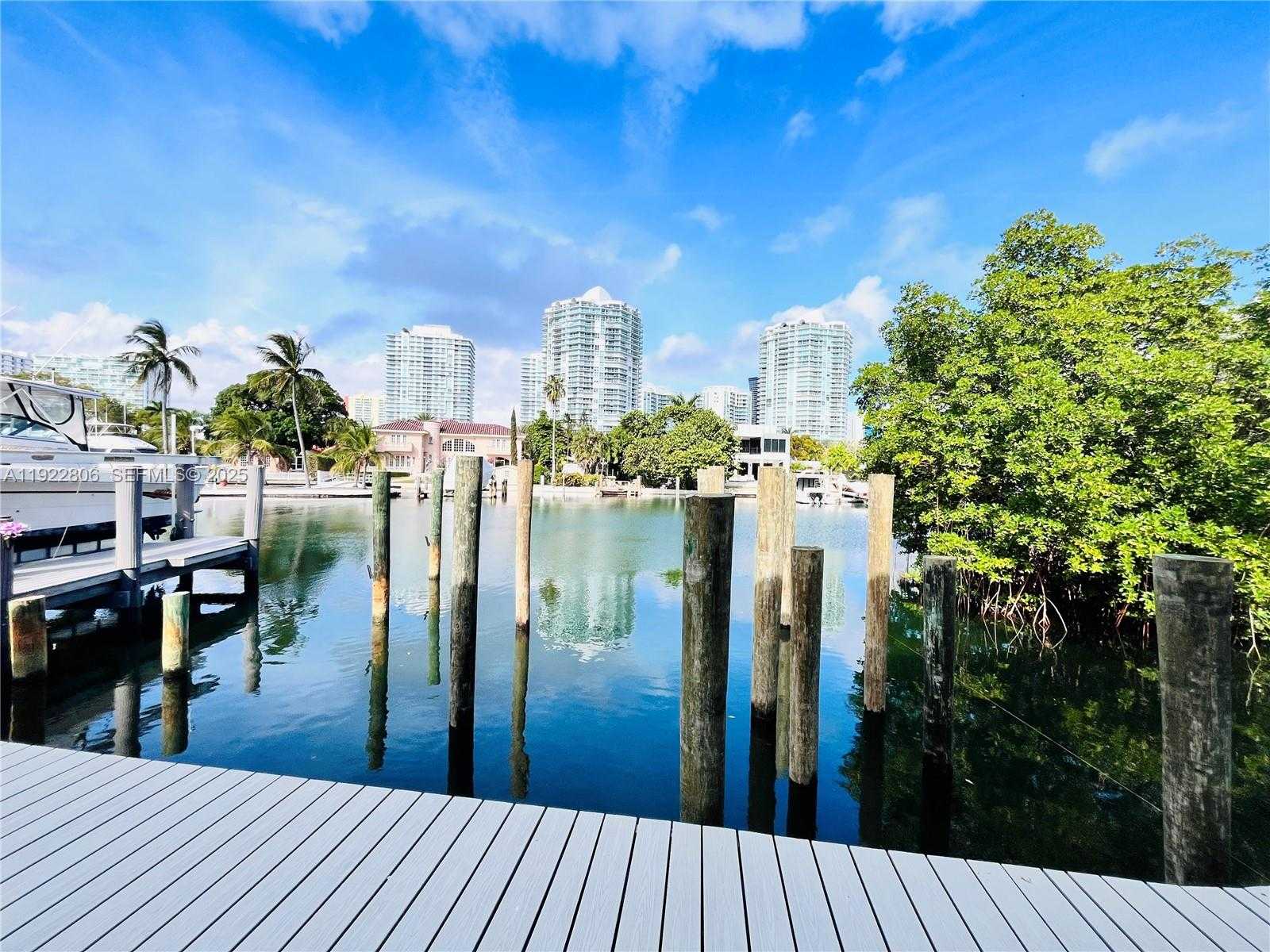 Small Image of 253 POINCIANA DR #603, Sunny Isles Beach Number 1