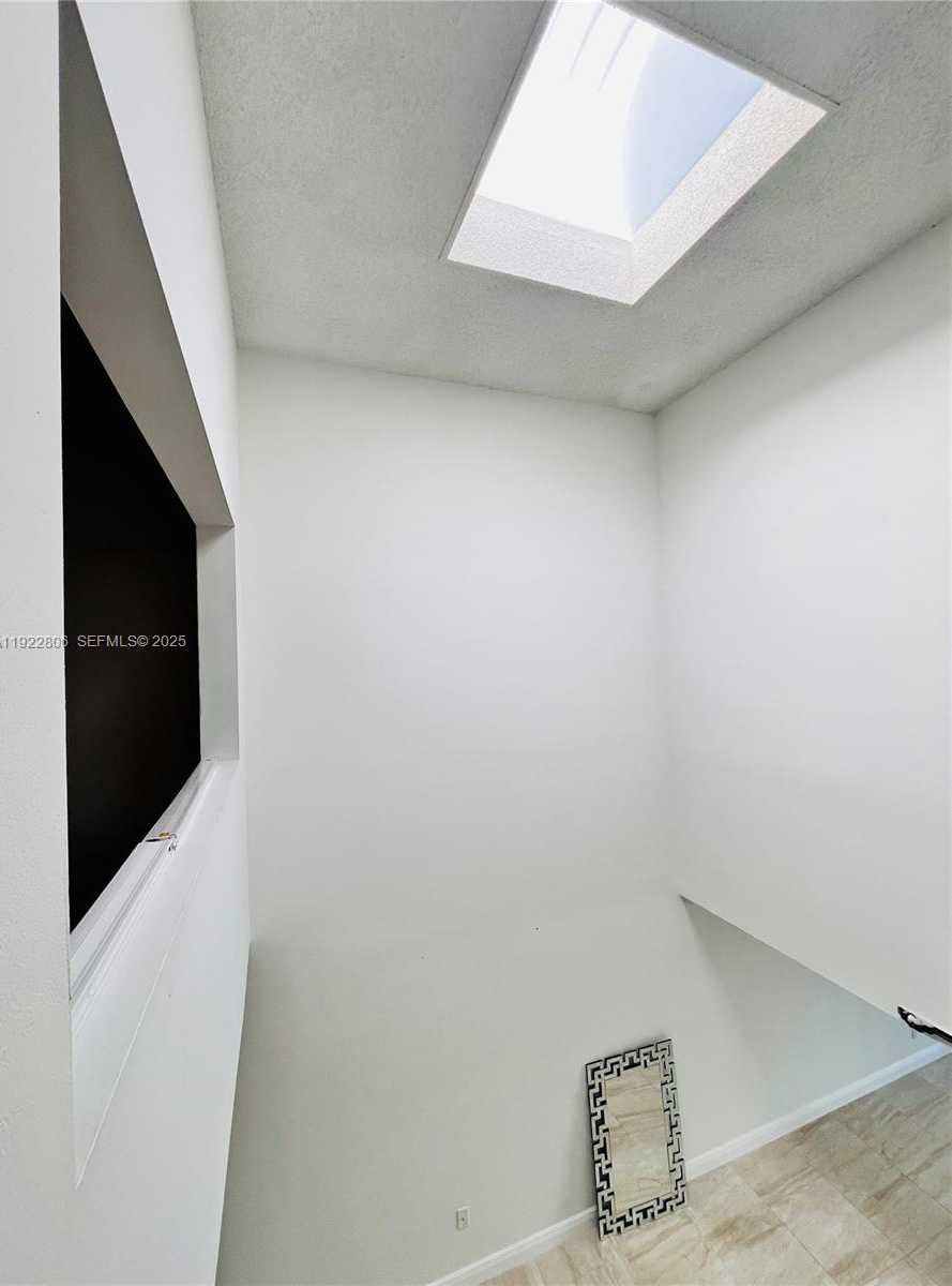 Small Image of 253 POINCIANA DR #603, Sunny Isles Beach Number 16