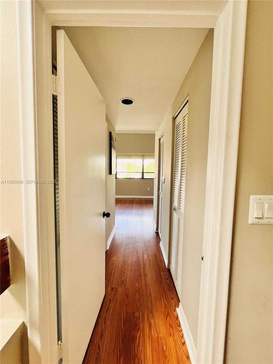 Small Image of 253 POINCIANA DR #603, Sunny Isles Beach Number 18