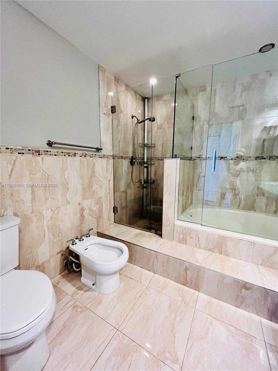 Small Image of 253 POINCIANA DR #603, Sunny Isles Beach Number 25