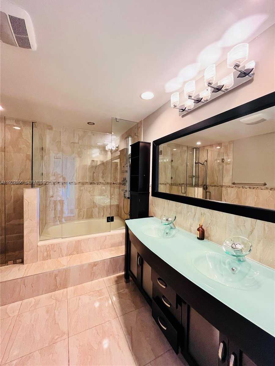 Small Image of 253 POINCIANA DR #603, Sunny Isles Beach Number 26
