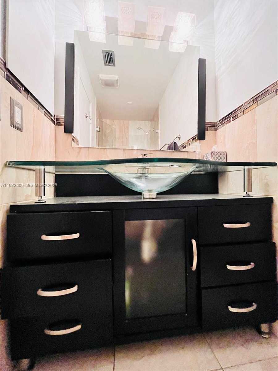 Small Image of 253 POINCIANA DR #603, Sunny Isles Beach Number 30