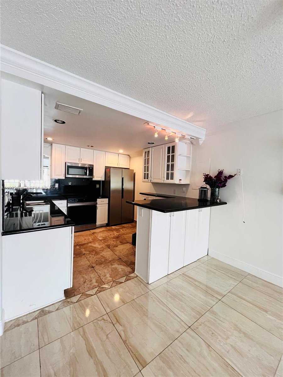 Small Image of 253 POINCIANA DR #603, Sunny Isles Beach Number 9