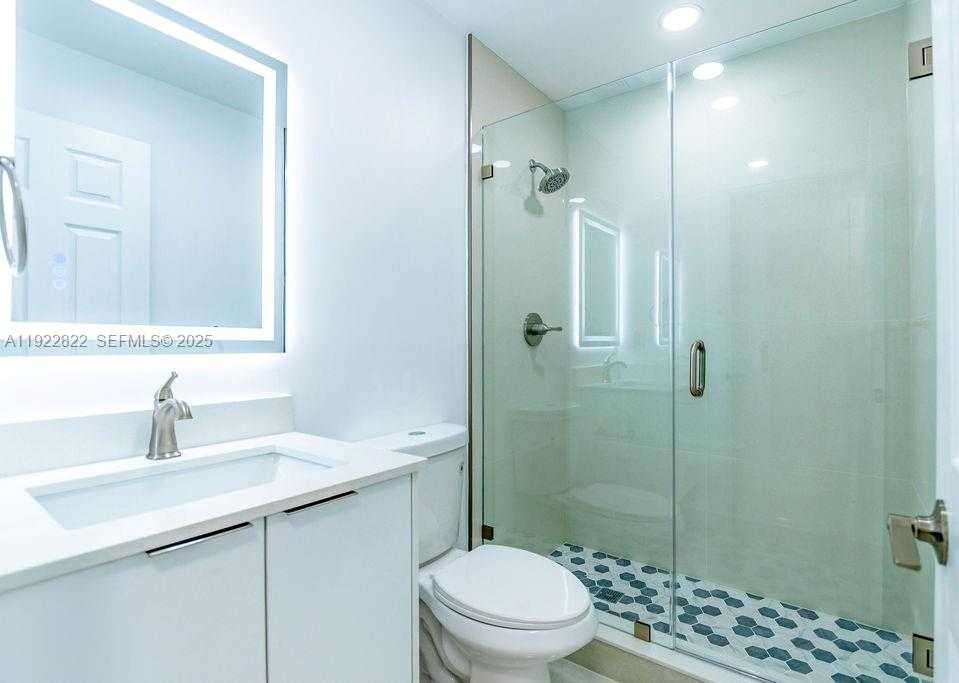 Small Image of 5240 SOUTH WEST 139TH PL, Miami Number 16