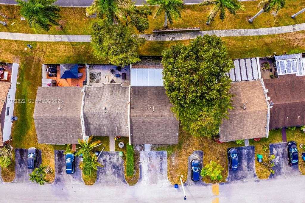 Small Image of 5240 SOUTH WEST 139TH PL, Miami Number 34