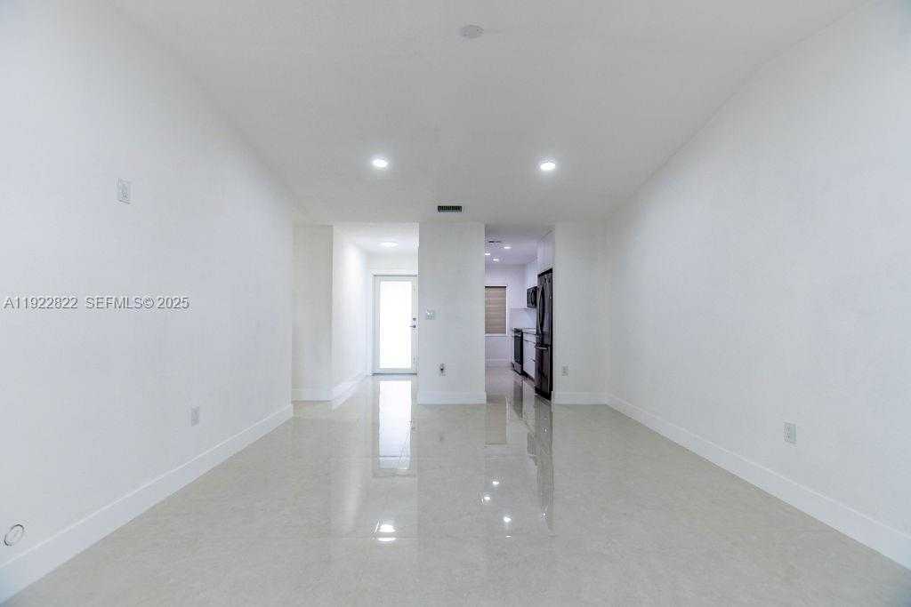 Small Image of 5240 SOUTH WEST 139TH PL, Miami Number 5