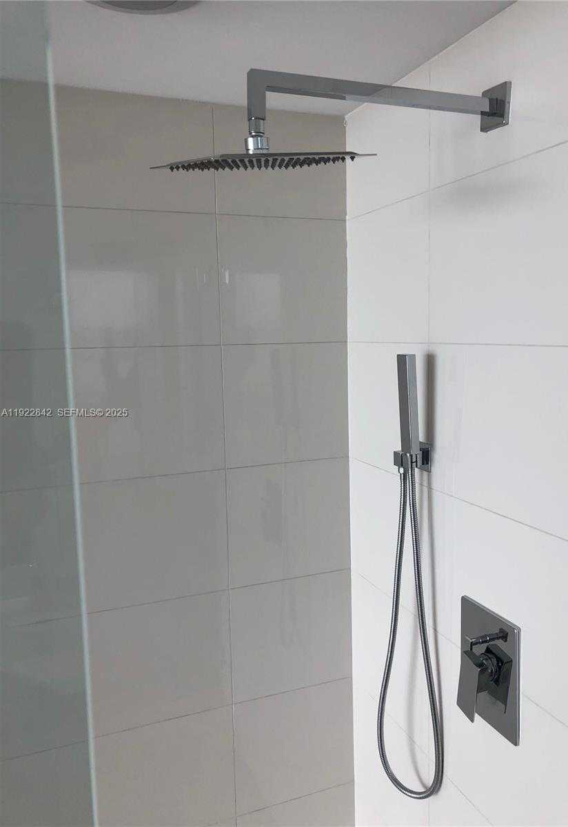 Small Image of 650 NORTH EAST 32ND ST #2006, Miami Number 7